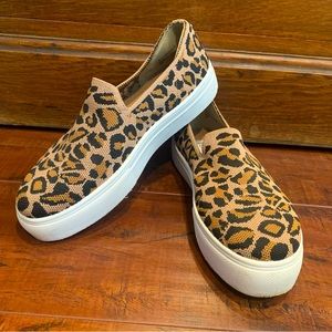 Steve Madden leopard slip on sneakers worn once size 9